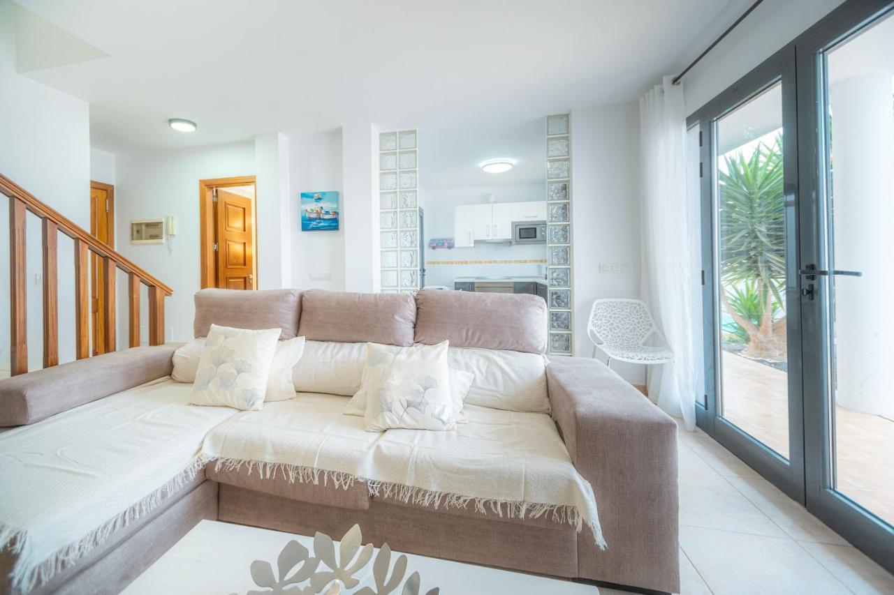 Villa Jasmine Плая Бланка Екстериор снимка